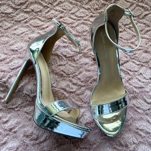 Lauren Lorraine “Darlene” Metallic Silver Heeled Strappy Sandals, Size 9